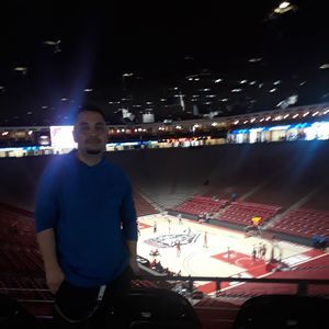 Meet your Posher, Adrian